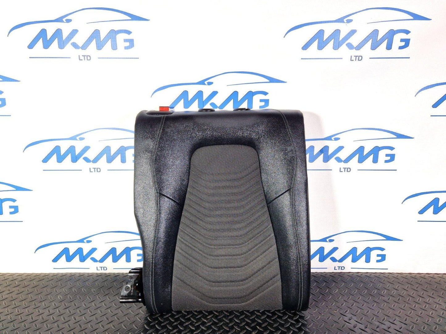 18-ON MERCEDES A CLASS W177 REAR RIGHT DRIVER SIDE SEAT HALF LEATHER A1779200600