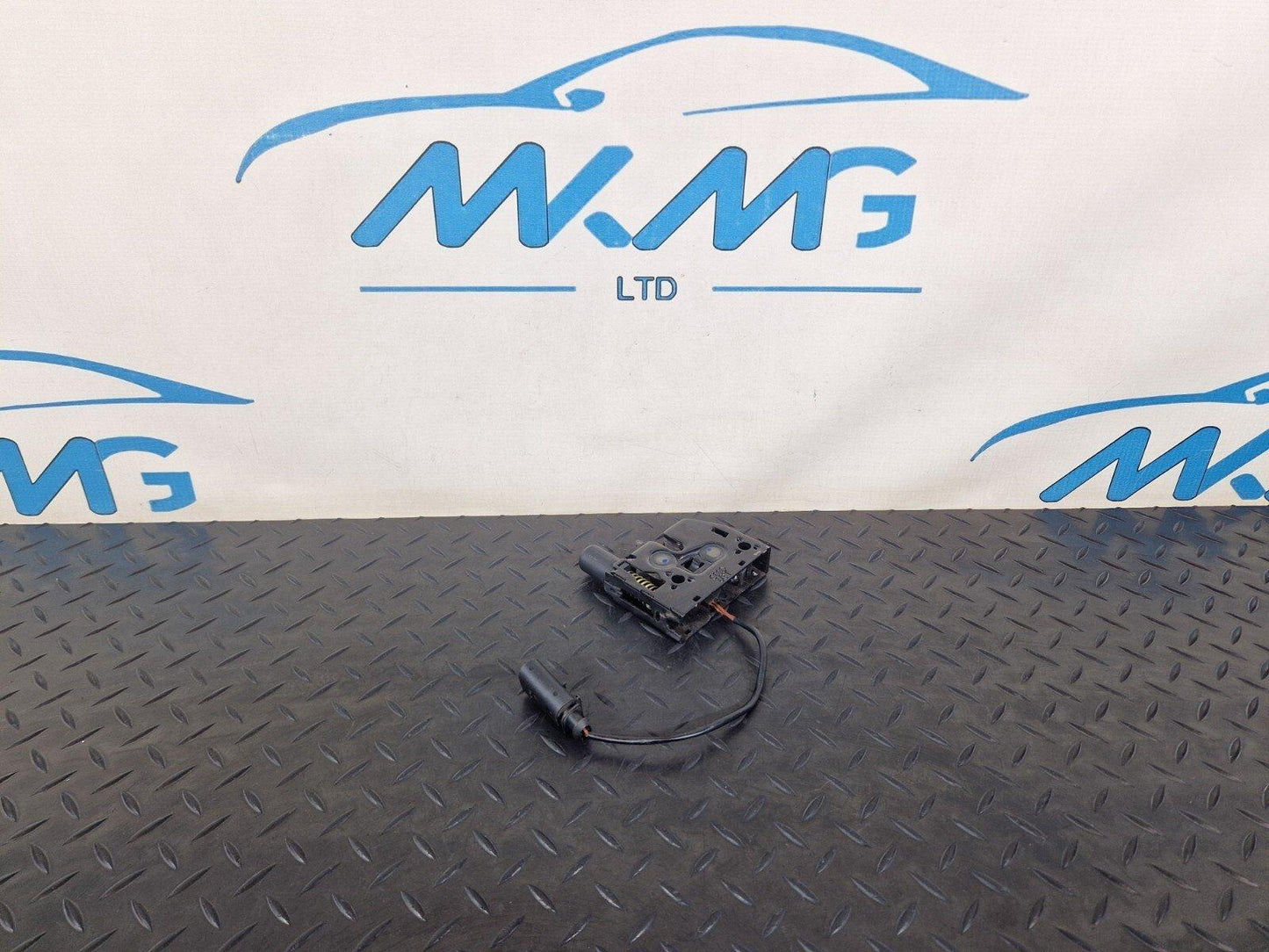 10-17 AUDI A8 4H BONNET HOOD LOCK FITS LEFT & RIGHT 4H0823509C