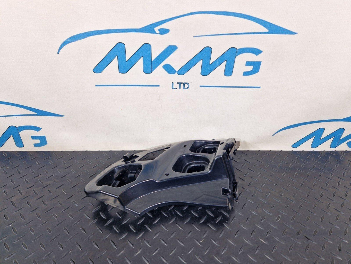20-24 BMW 1 SERIES F40 BUMPER MOUNT BRACKET REAR LEFT PASSENGER SIDE 7461397
