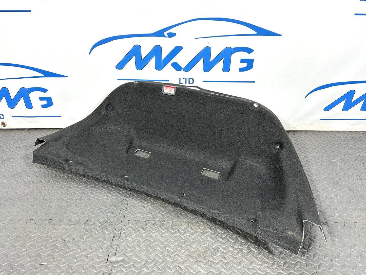 14-21 MERCEDES BENZ C300 W205 SALOON BOOTLID TAILGATE COVER TRIM A2056940025
