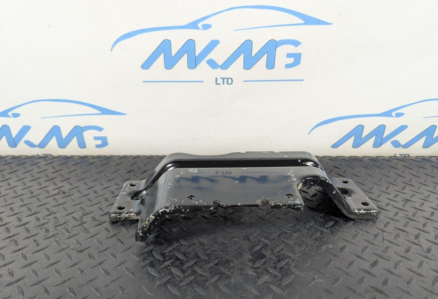 14-19 LAND ROVER L550 DISCOVERY SPORT OEM DRIVESHAFT SUPPORT BRACKET GJ324A266AB