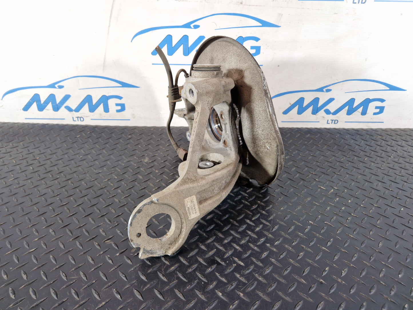 Audi A6 Allroad C7 Genuine Right Rear Suspension Wheel Hub 8R0505432F 8R0505436C