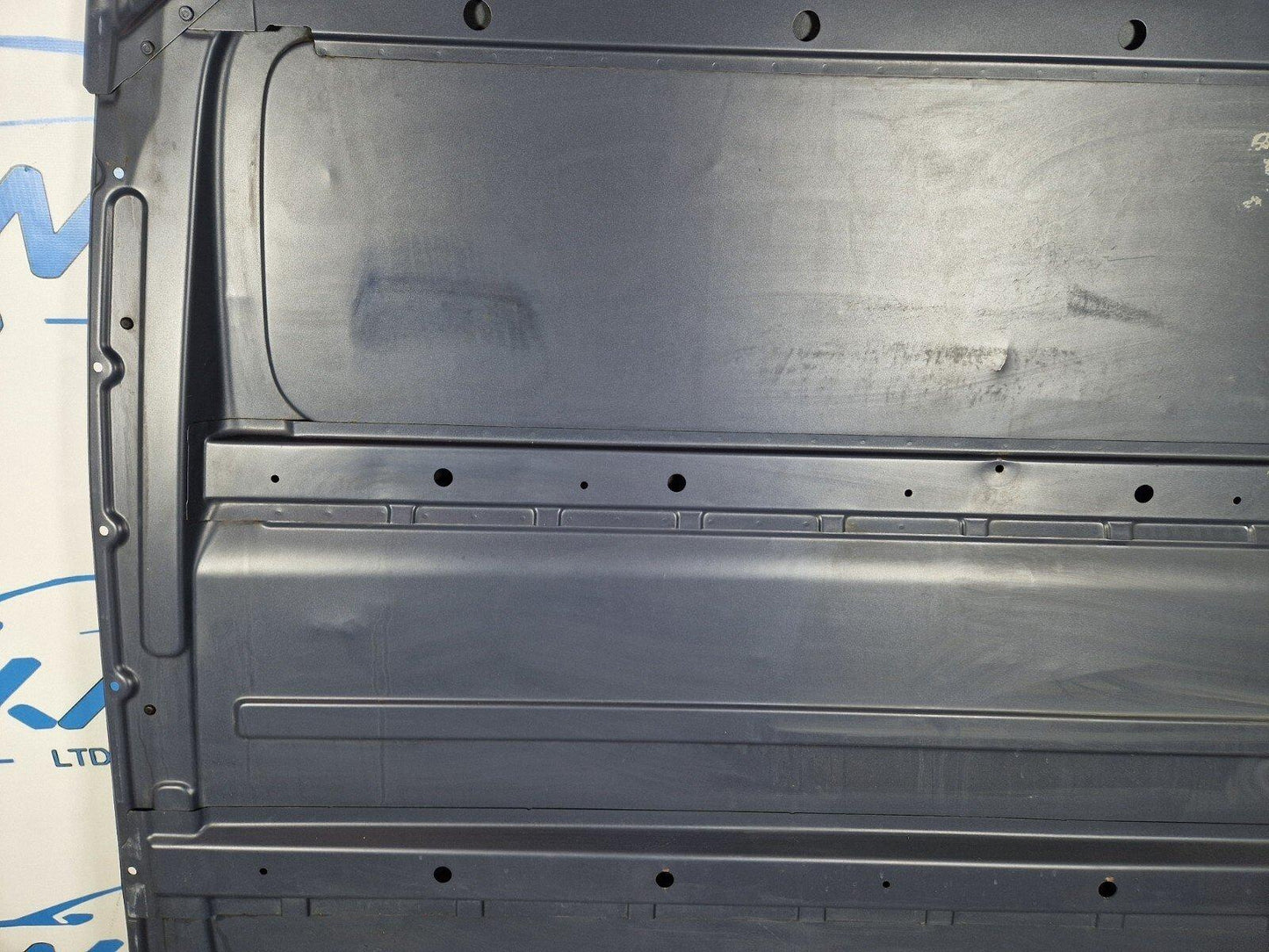 06-17 MERCEDES BENZ SPRINTER W906 GENUINE HEADBOARD LOAD PROTECTION BULKHEAD