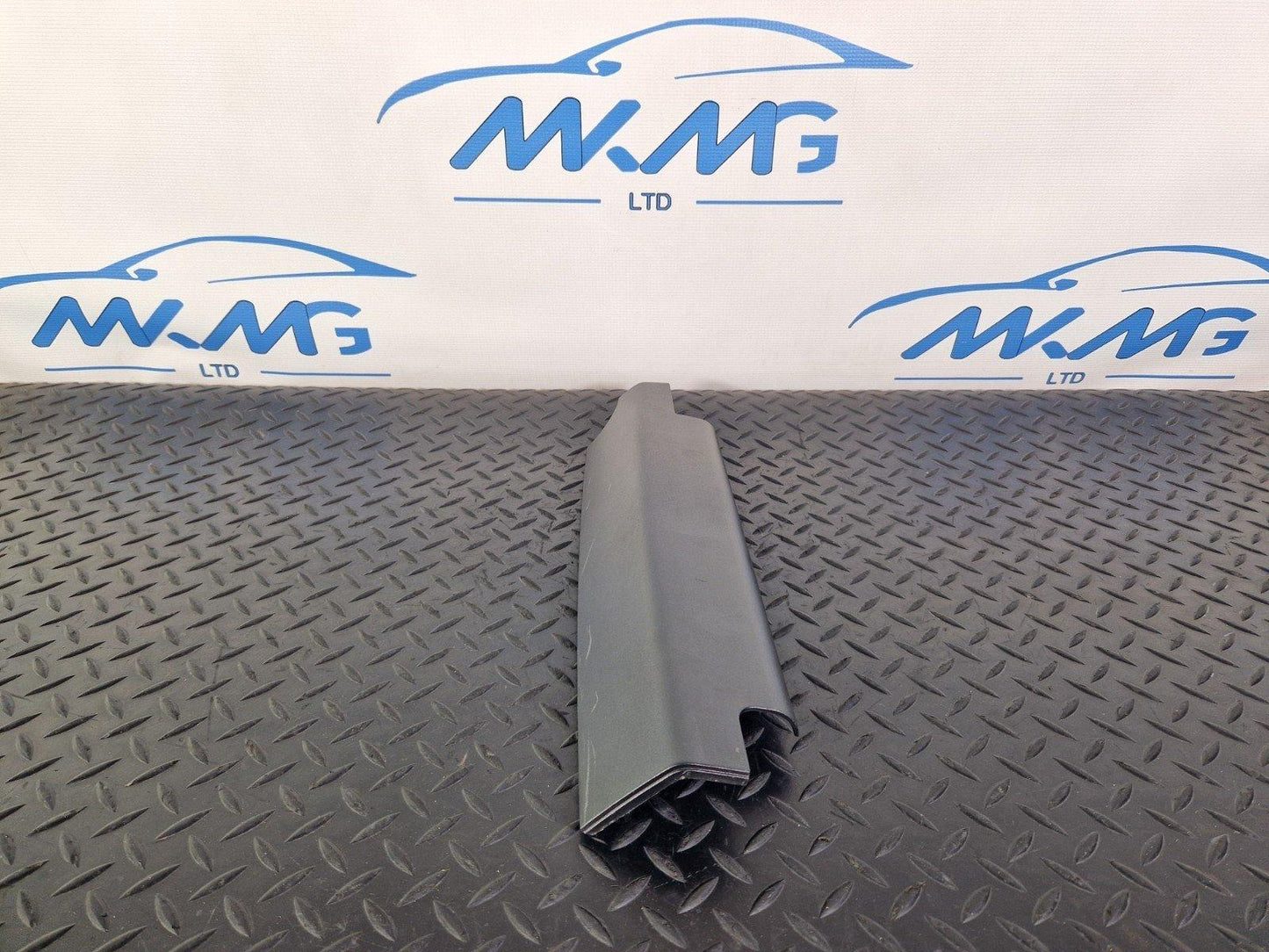 BMW X5 X6 SERIES E70 E71 FRONT LEFT N/S SEAT FINISHER UPPER RAIL TRIM 8345008