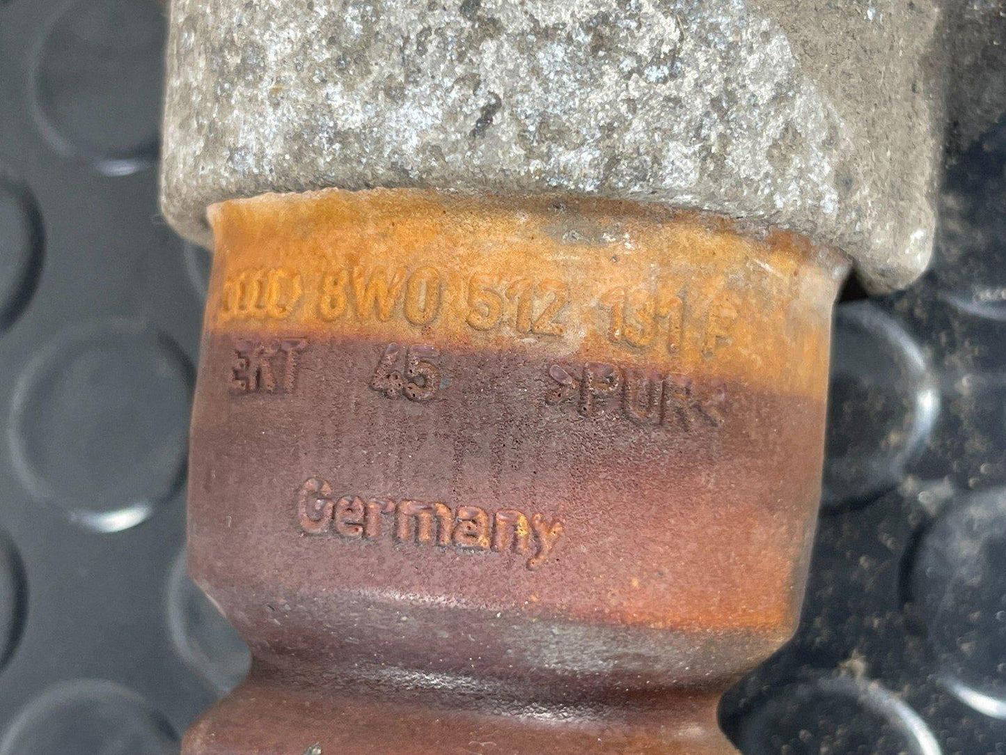16-19 AUDI A4 B9 REAR LEFT OR RIGHT SIDE SHOCK ABSORBER 8W0513035J 8W0035J