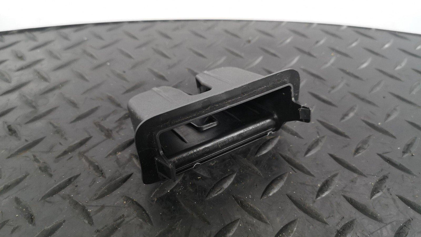 16-19 AUDI A4 B9 S-LINE SALOON GENUINE BOOT TAILGATE LOCK TRIM COVER 8W5827520
