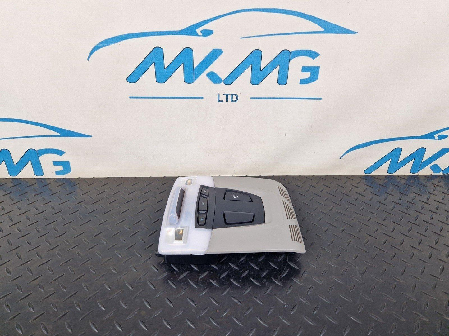 16-22 BMW X1 F48 GENUINE INTERIOR ROOF READING LIGHT 3255111