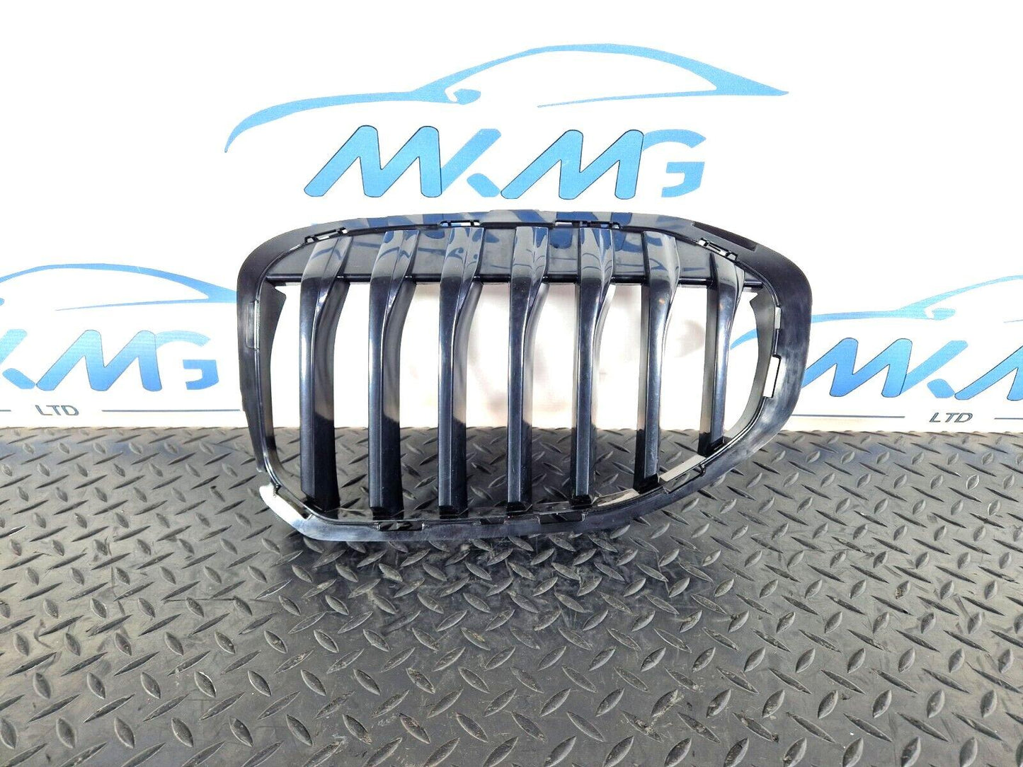 20-24 BMW 1 SERIES F40 FRONT BUMPER LEFT SIDE KIDNEY GRILL 7450959 7450957