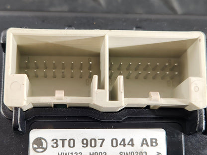 Skoda Octavia MK2 FL (1Z) Station Wagon Climate Control Panel Unit 3T0907044AB
