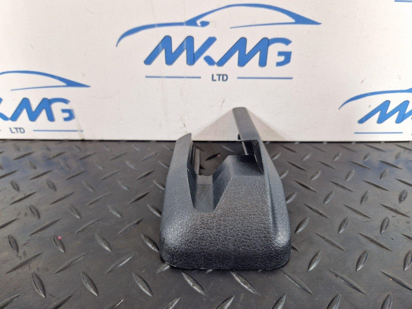 18-ON MERCEDES BENZ A CLASS W177 FRONT LEFT N/S SEAT RAIL TRIM COVER A1779193500
