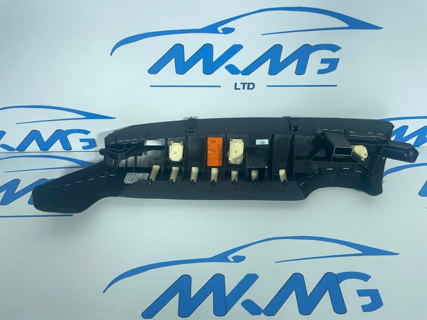 16-19 AUDI A4 B9 SALOON 1.4 TFSI REAR RIGHT DRIVER SIDE BOLSTER  8W0885704