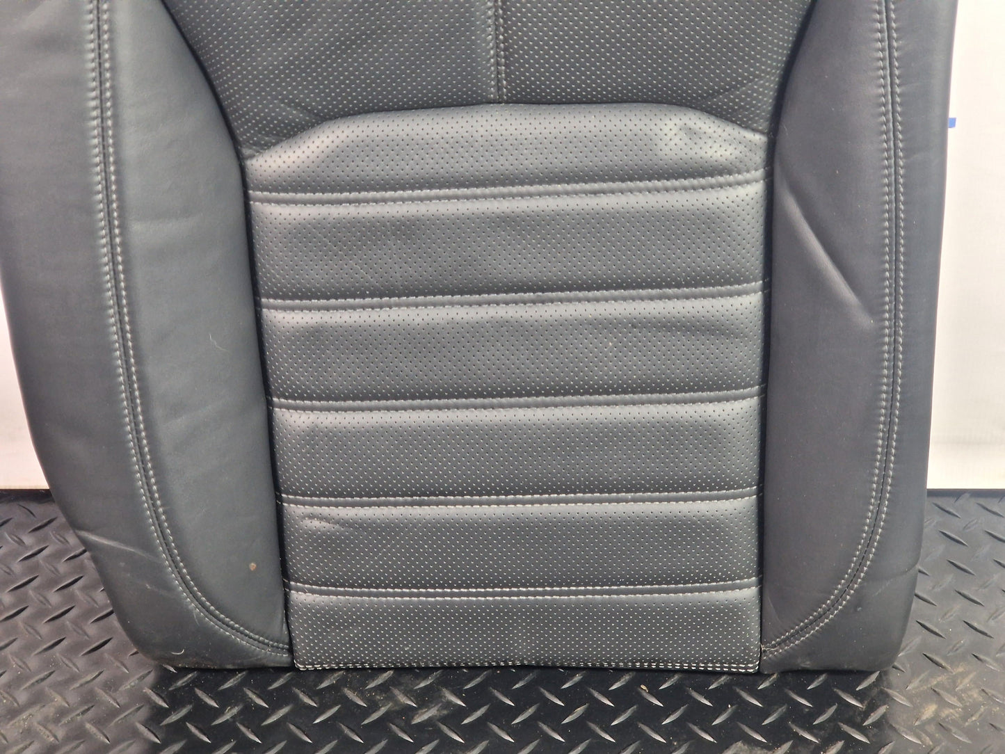 Rover Evoque L538 Genuine rear right o/s black leather backrest seat