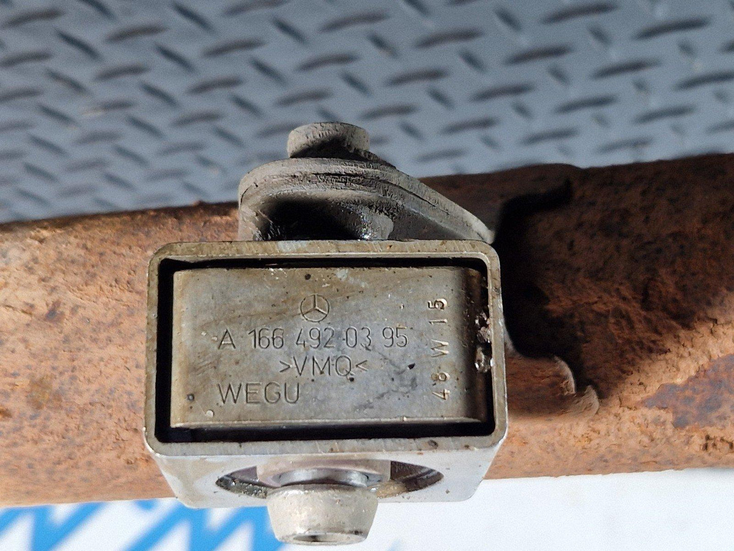 16-19 MERCEDES BENZ GLE500 W166 EXHAUST PIPE A1664909414 A1664920395