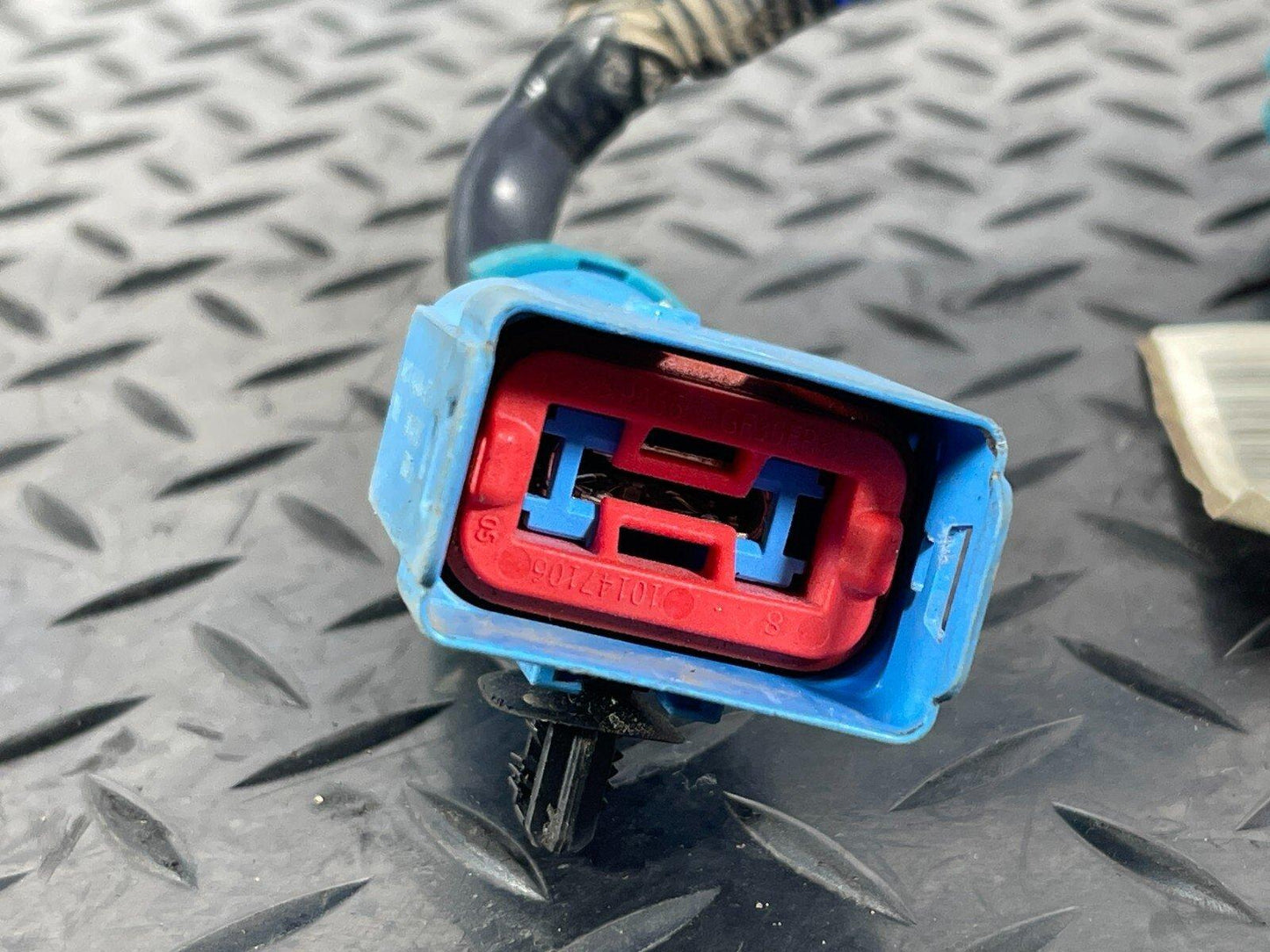 2019-ON LAND ROVER DISCOVERY L550 INLINE CABLE TO BATTERY BOX K8D214N166AD