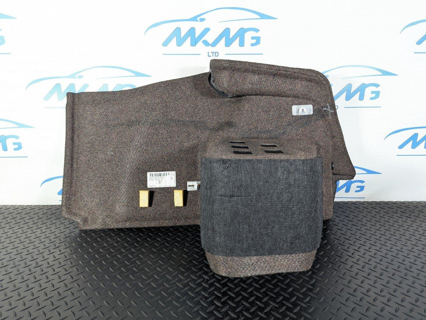 10-17 AUDI A8 4H REAR LEFT NSR BOOT SIDE TRUNK CARPET PANEL 4H0863879F