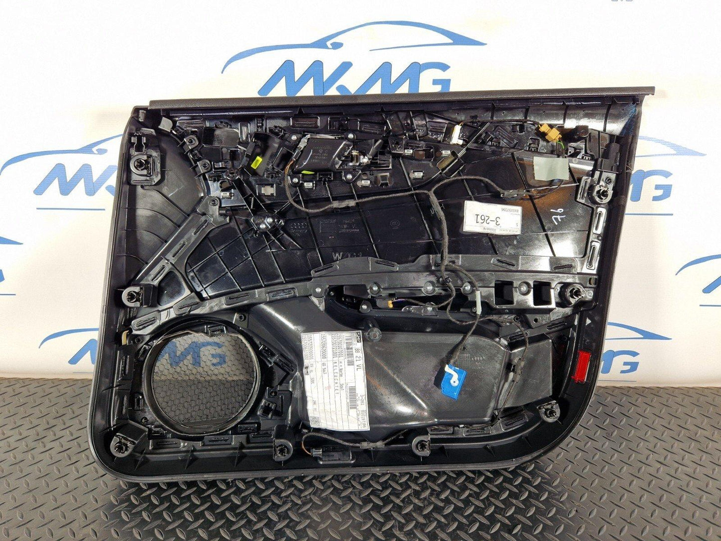 16-19 AUDI A4 B9 S-LINE GENUINE FRONT PASSENGER SIDE DOOR CARD PANEL 8W0867133