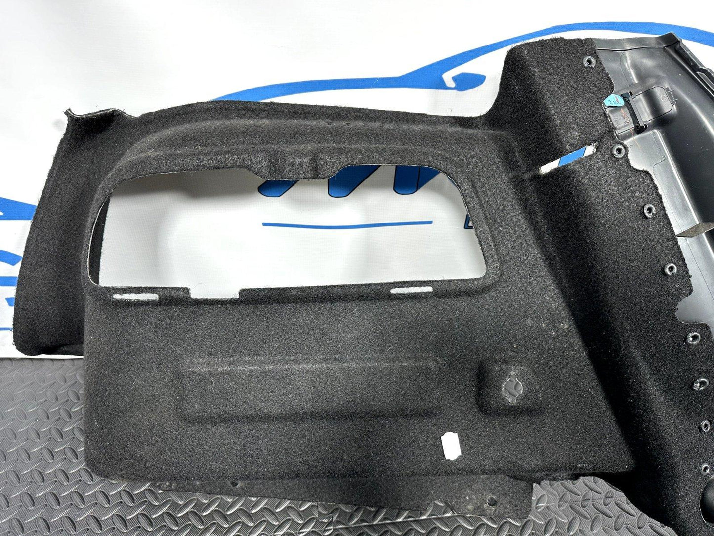 12-18 MERCEDES A-CLASS W176 GENUINE RIGHT DRIVER SIDE BOOT PANEL A1766900141