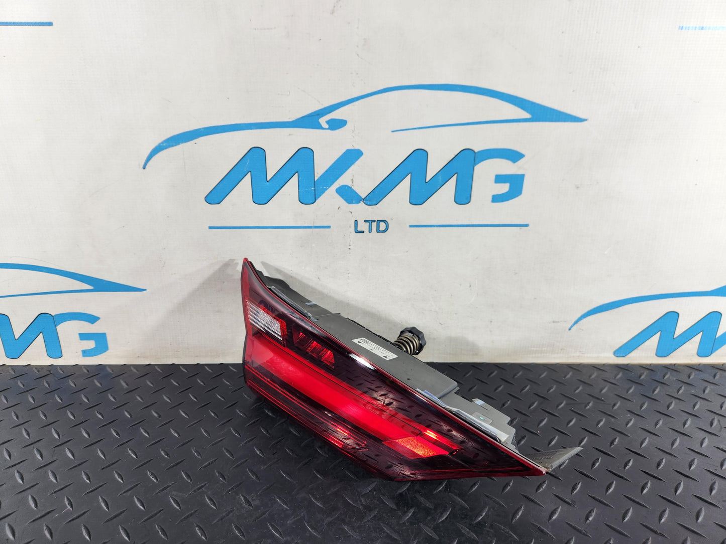 BMW 118i F40 Hatchback Left Passenger Rear Side Inner Light Genuine 647753
