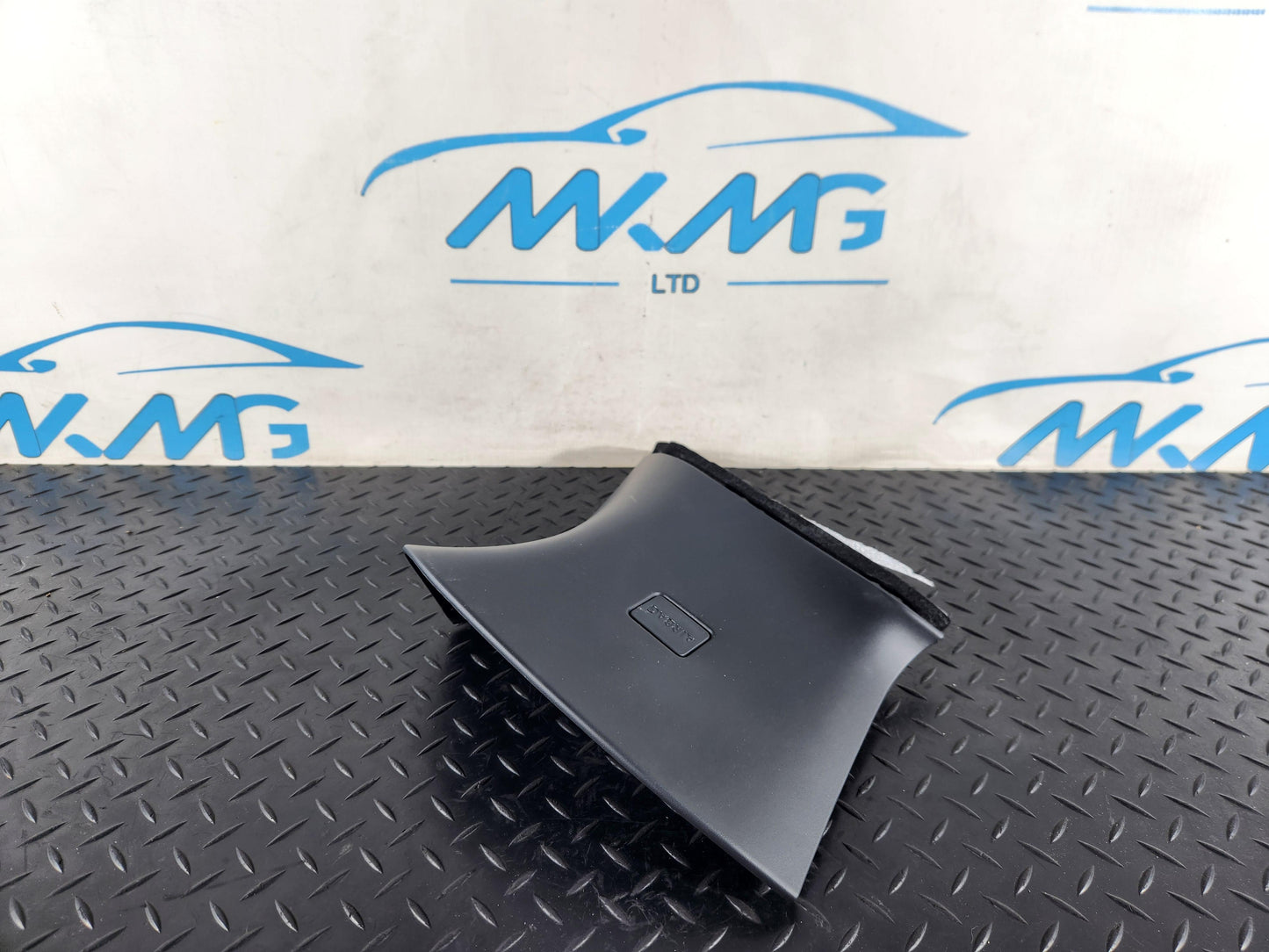 12-18 Range Rover Evoque L538 Rear Right D-Pillar Trim BJ32-519A96-AKW