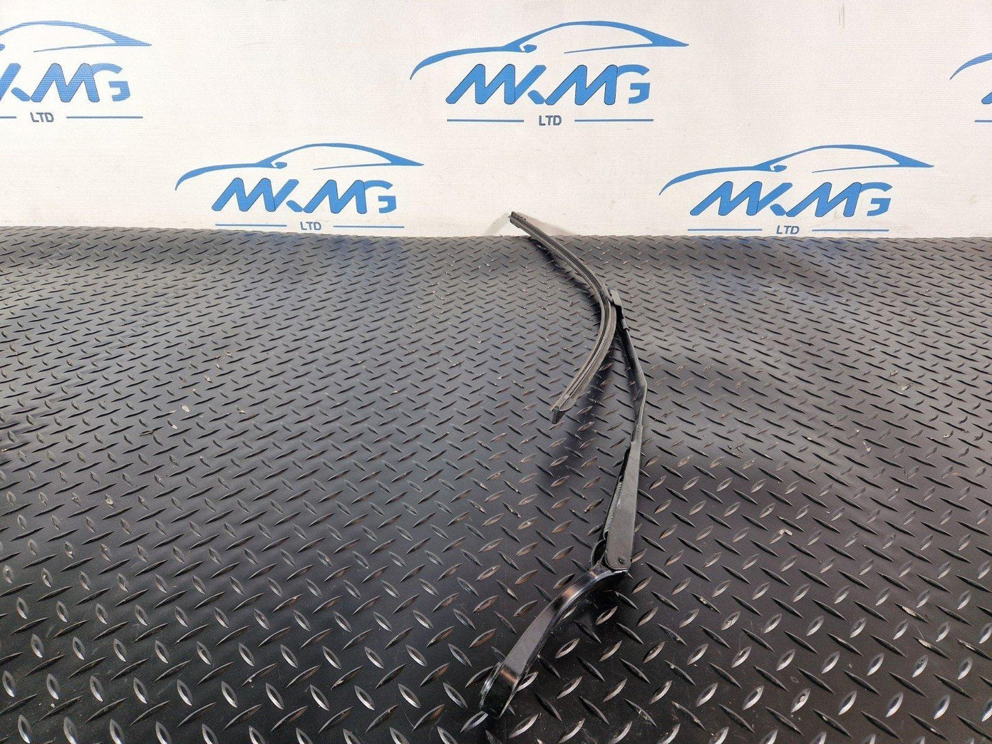 19-ON RANGE ROVER EVOQUE L551 FRONT RIGHT O/S SIDE WIPER ARM & BLADE K8D217526AA