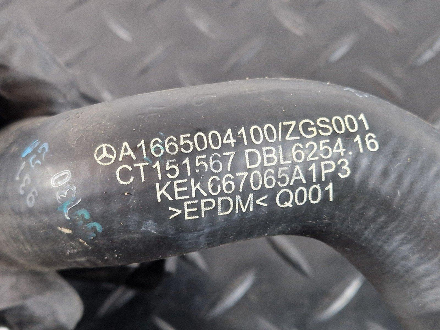 16-19 MERCEDES BENZ GLE W166 WATER COOLING HOSE PIPE A1665004100