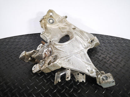 16-19 AUDI A4 B9 GENUINE 1.4 TFSI FRONT RIGHT SIDE SUBFRAME BRACKET 8W0399296E