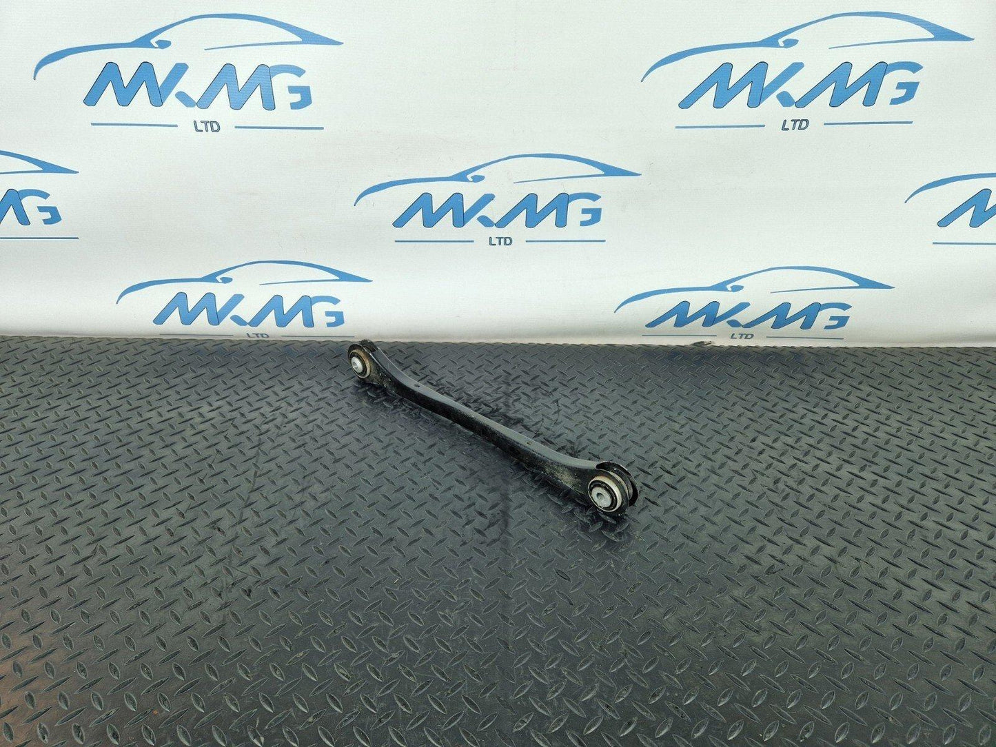 16-19 AUDI A4 B9 GENUINE REAR RIGHT SIDE O/S TRAILING CONTROL ARM 8W0501530D