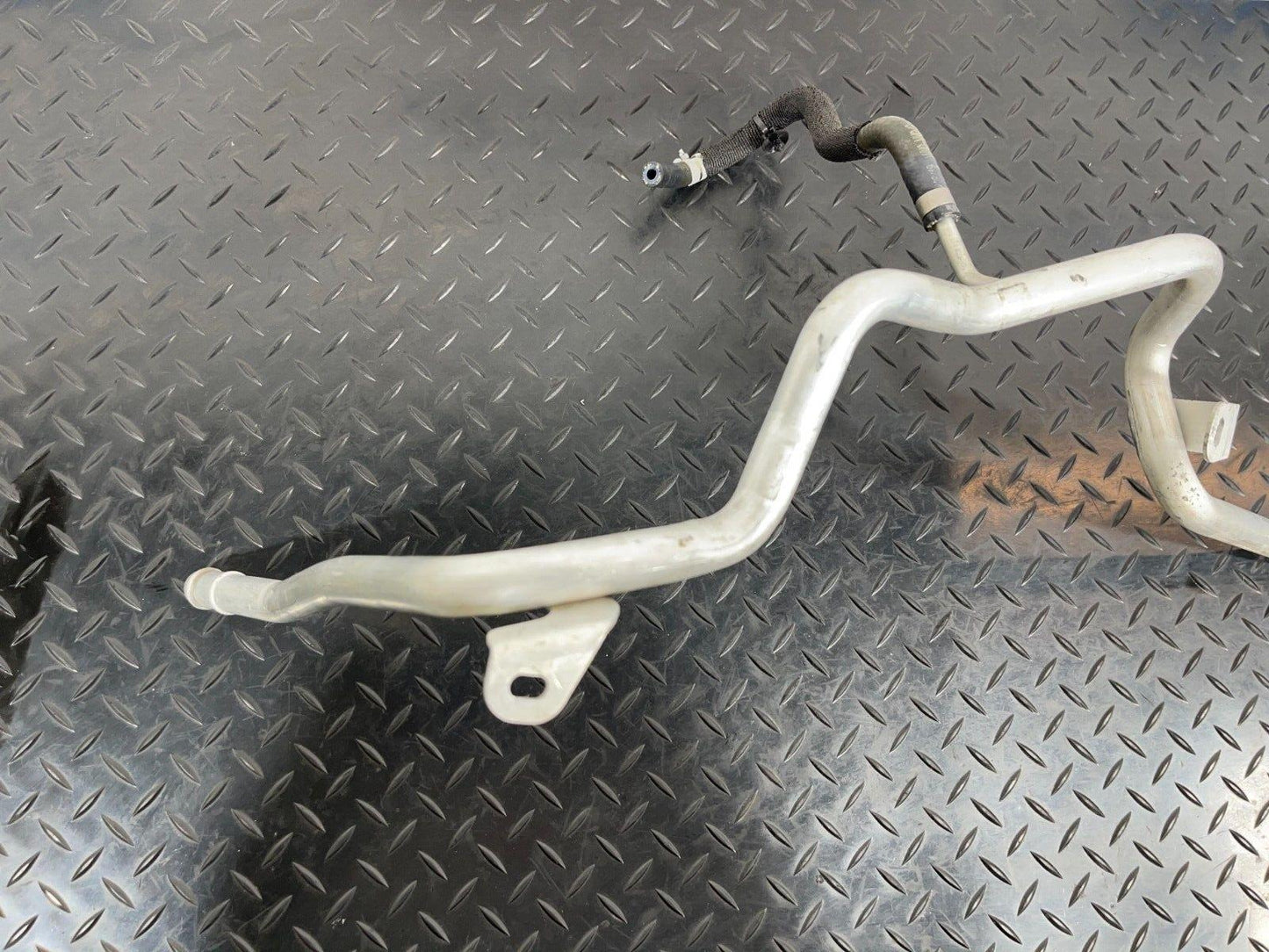Mercedes W177 W247 Heater Water Cooling Coolant Pipe Hose Line A2475062900