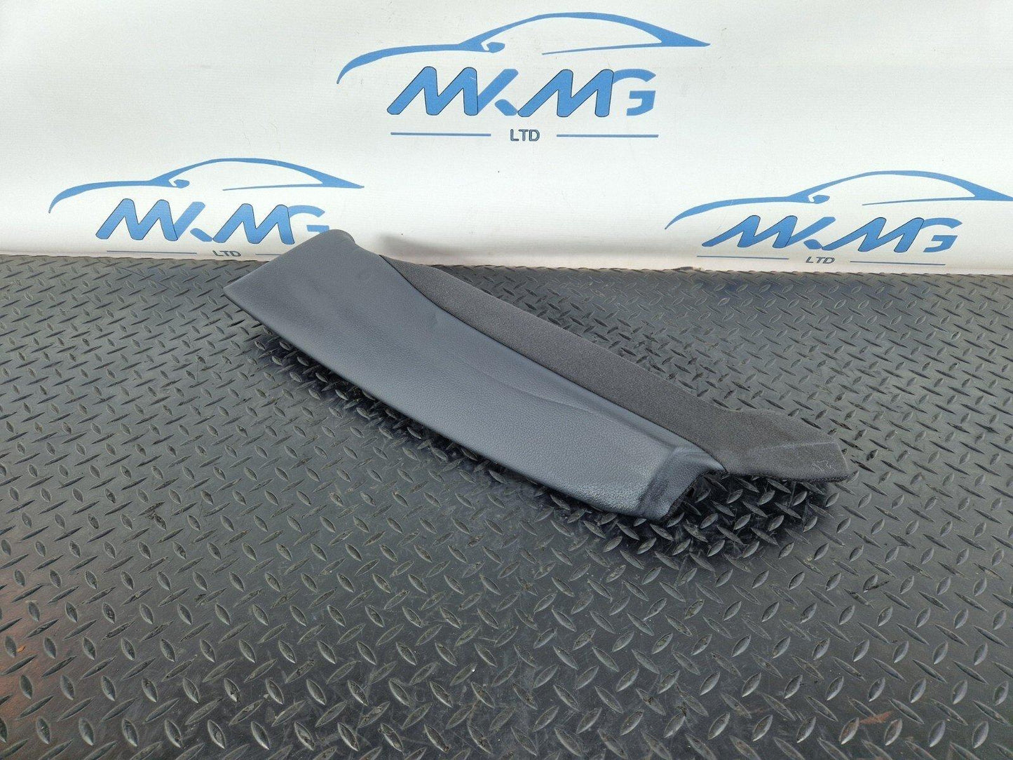 16-19 AUDI A4 B9 GENUINE OEM REAR LEFT SEAT COVER 8W0885703A