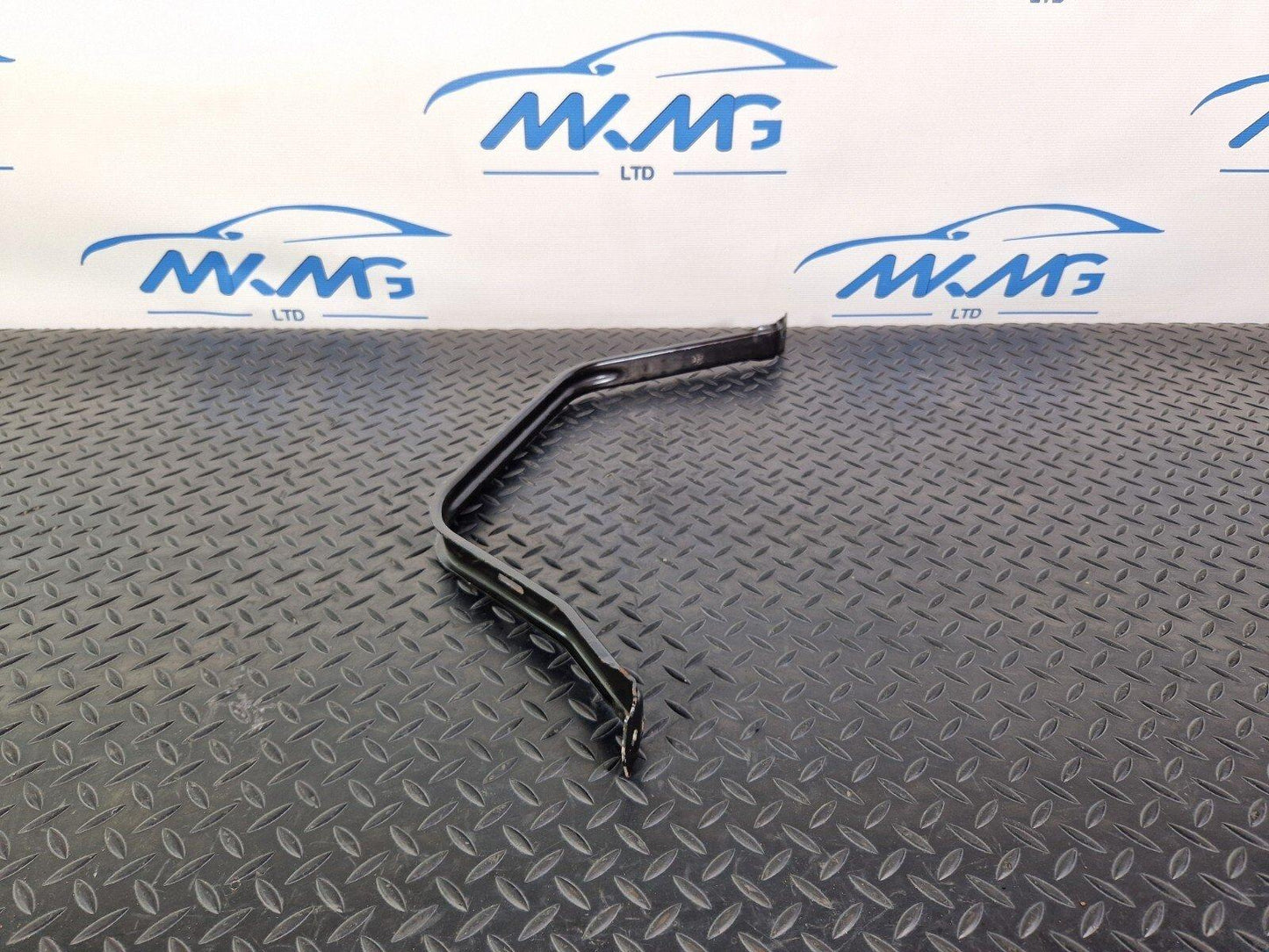 18-ON MERCEDES BENZ A CLASS W177 FUEL TANK HOLDER BRACKET MOUNTING A2474703601