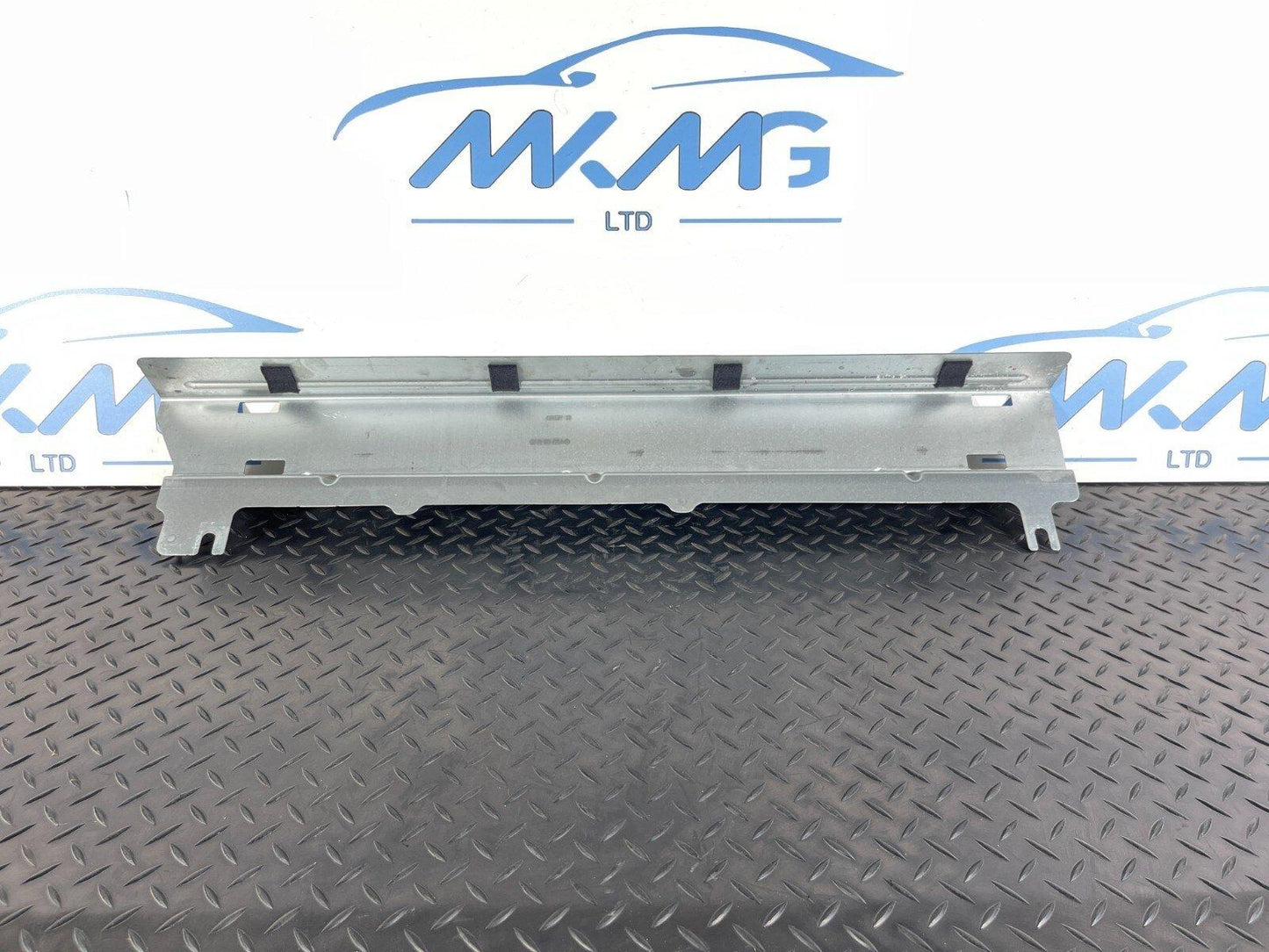 14-21 MERCEDES BENZ C350e W205 HYBRID REAR BOOT BRACKET A2056909900