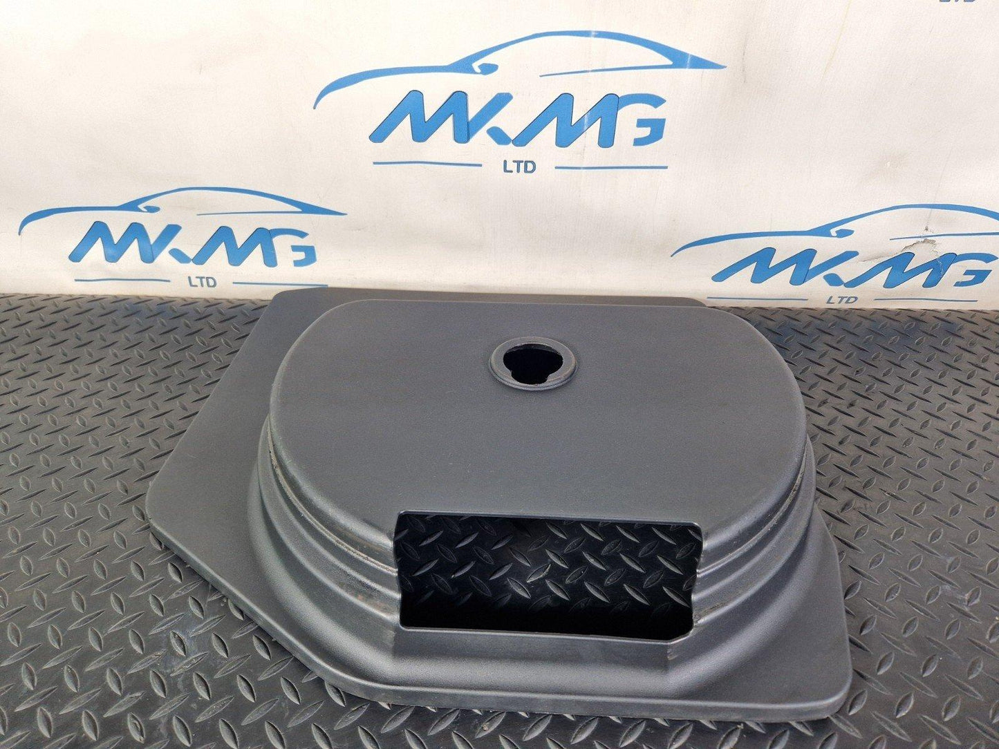 12-17 AUDI S5 CONVERTIBLE SPARE WHEEL TOOLKIT COVER 8T0012116B
