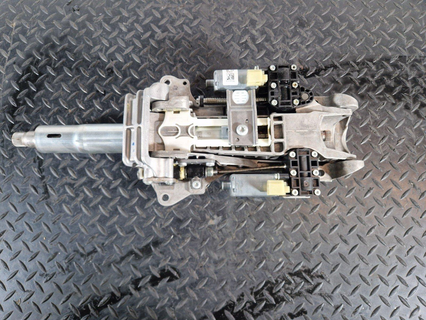 16-22 MERCEDES BENZ X253 GENUINE ELECTRIC STEERING COLUMN A2314620036