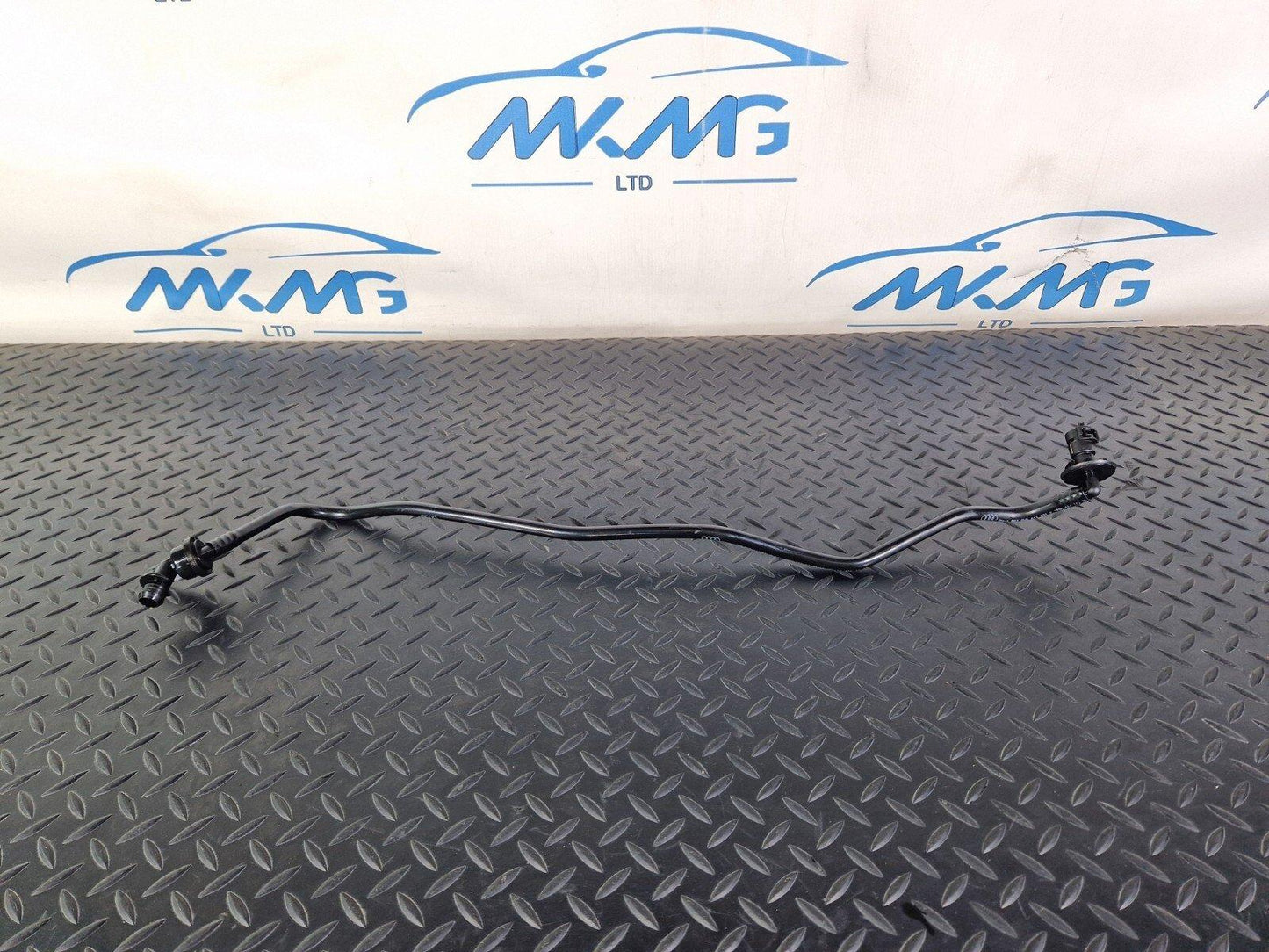 16-19 AUDI A4 AVANT B9 3.0 TDI S-LINE VACUUM HOSE PIPE 8W0611933G