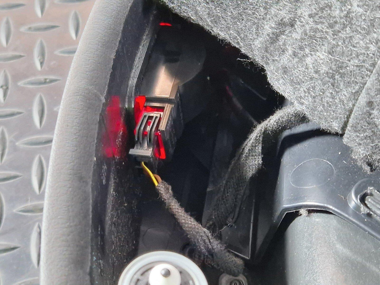 15-18 AUDI A7 4G GENUINE REAR RIGHT DOOR CARD PANEL COVER 4G8867306