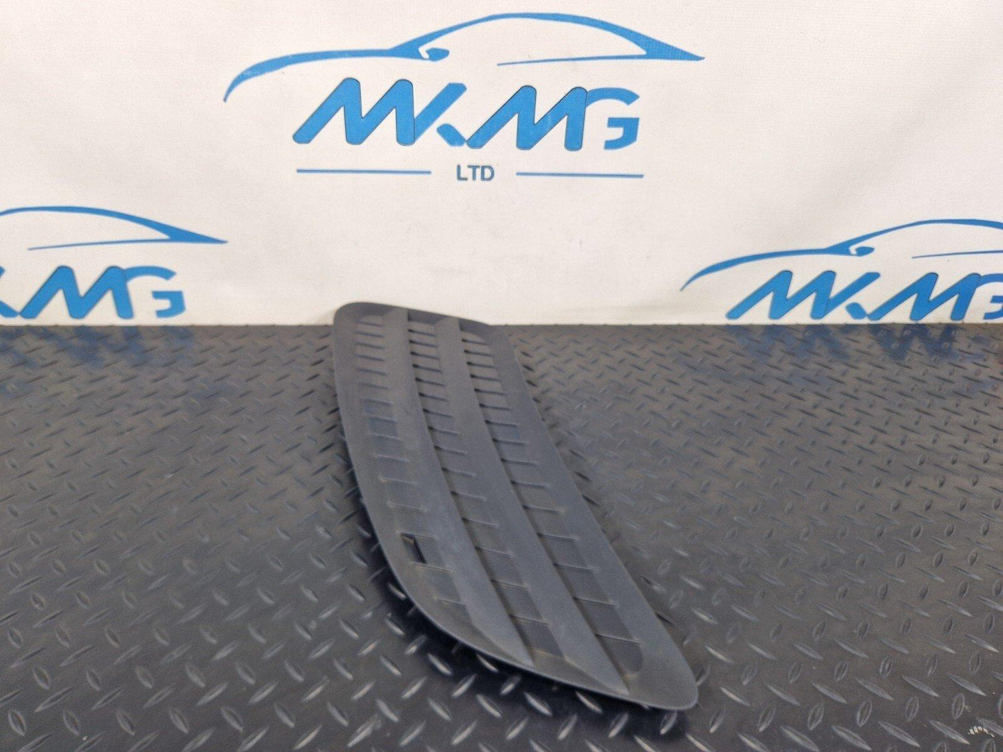 18-ON MERCEDES BENZ SPRINTER W907 EXTERIOR TRIM A9108360200