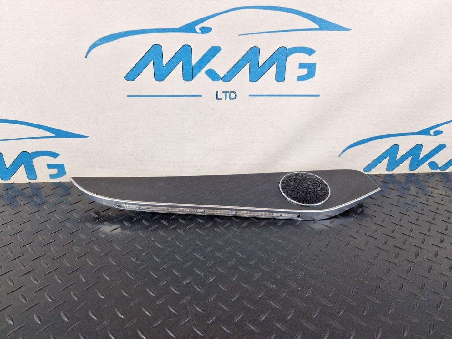 14-21 MERCEDES BENZ C300h W205 REAR LEFT DOOR PANEL TRIM A2057307522 A2057270000