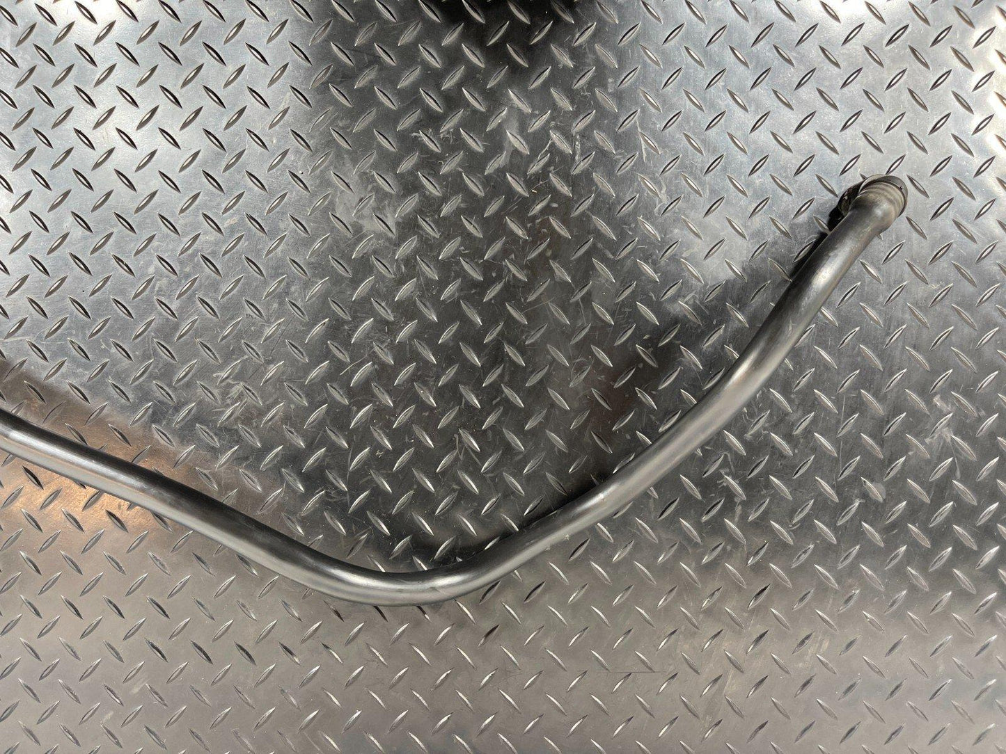 14-21 MERCEDES BENZ C350e W205 COOLANT HOSE PIPE A2055016784