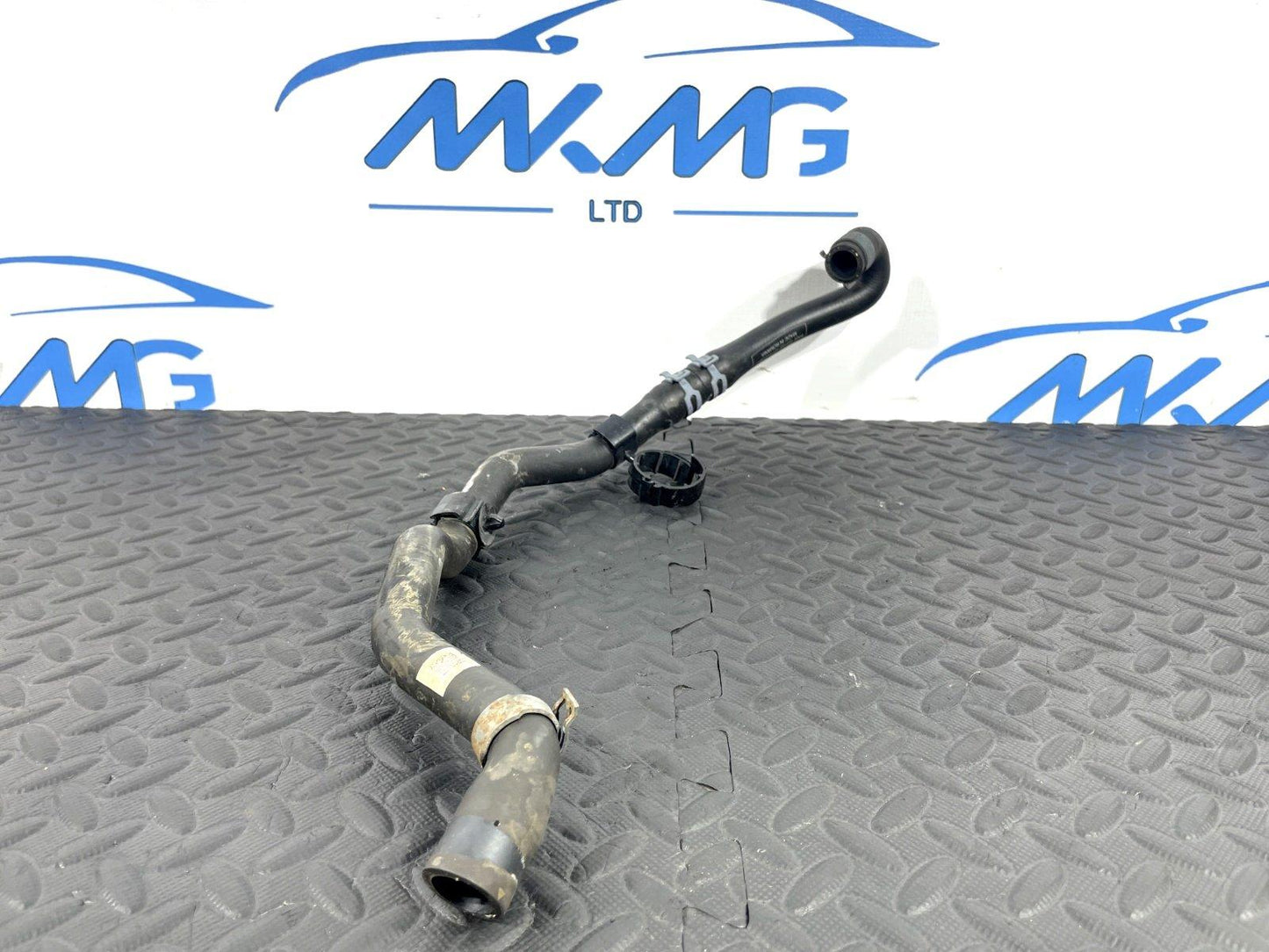 16-19 AUDI A4 B9 AVANT GENUINE WATER COOLANT PIPE 8W0819342M