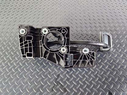 18-ON MERCEDES BENZ A CLASS W177 AUTOMATIC BRAKE PEDAL ASSEMBLY UNIT A2472902600