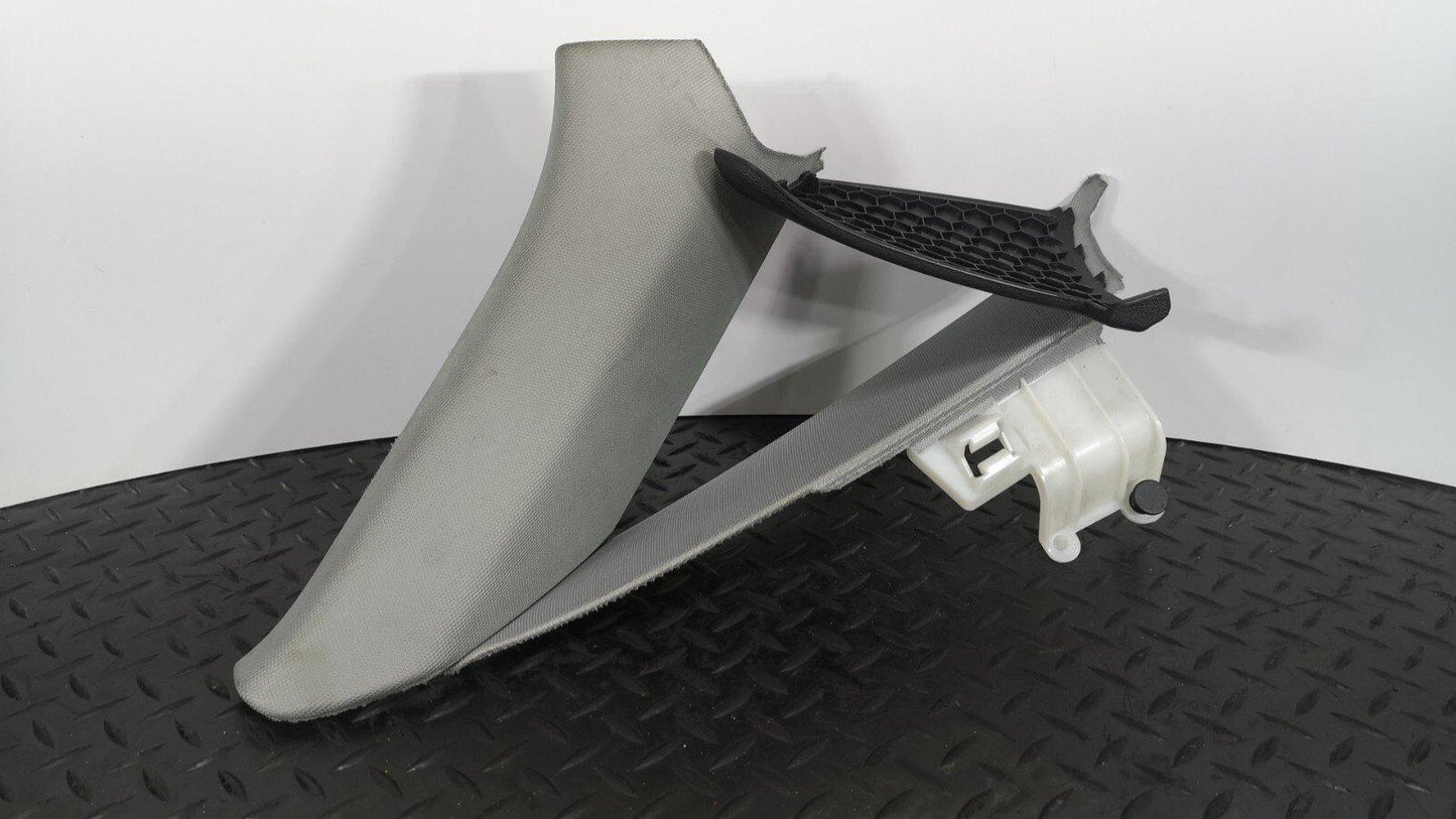 16-19 AUDI A4 B9 S-LINE GENUINE REAR LEFT PASSENGER SIDE C-PILLAR 8w5867287