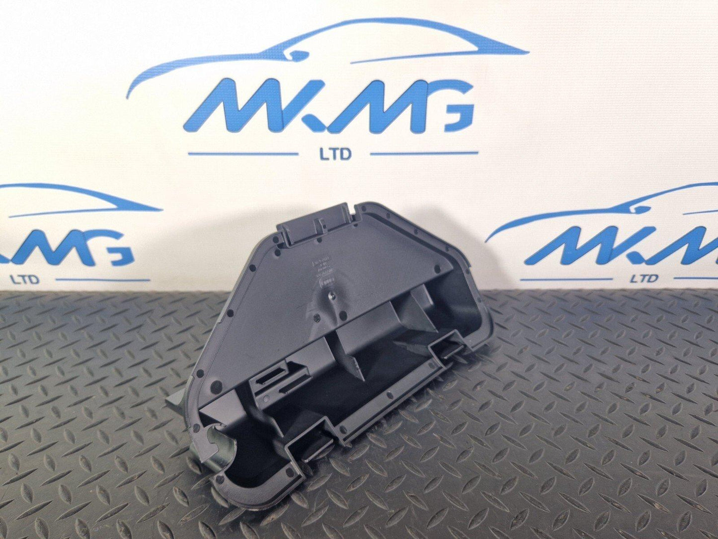 16-19 AUDI A4 B9 GENUINE OEM WARNING TRIANGLE MOUNT 8W5827569