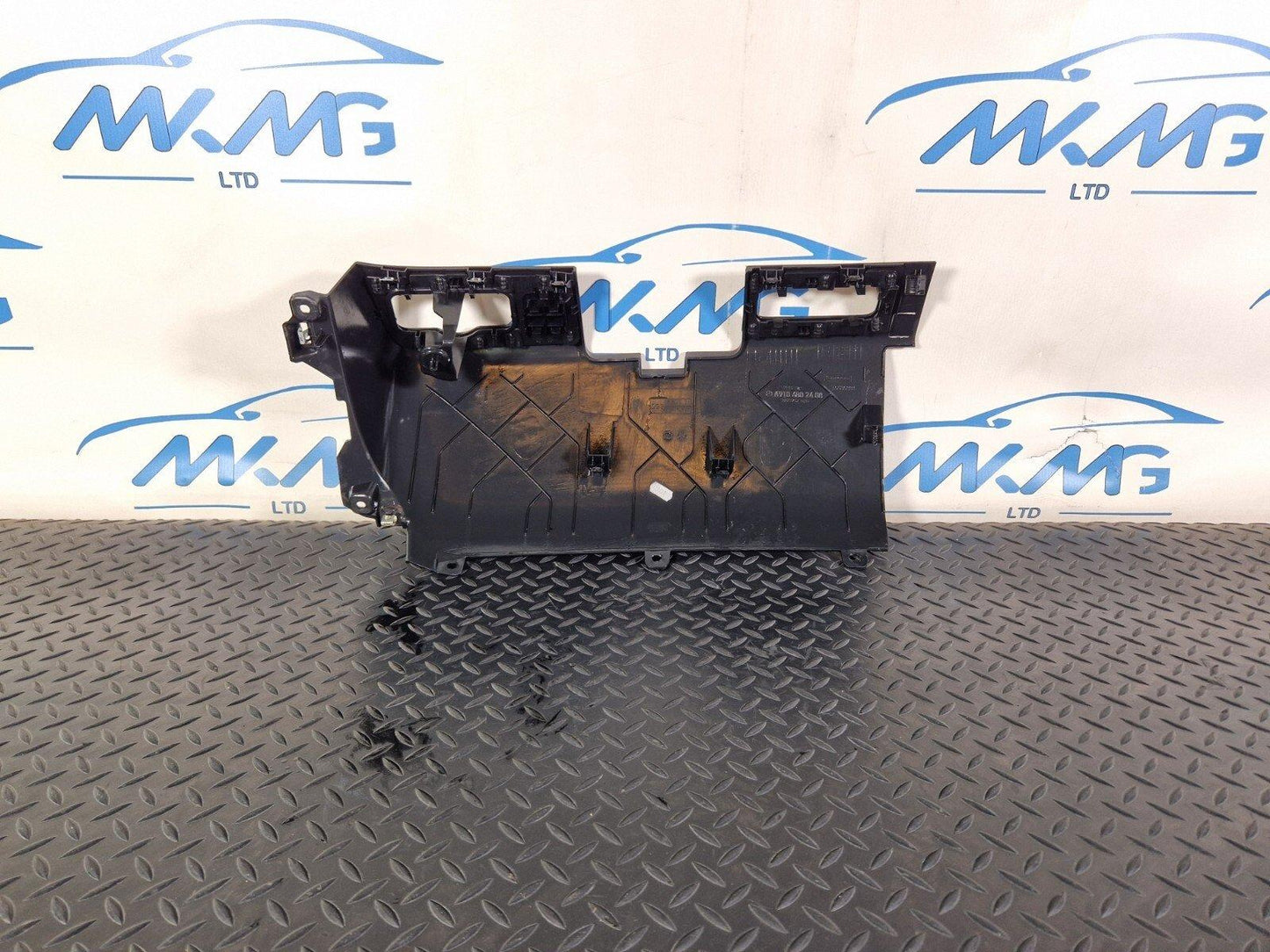 18-ON MERCEDES BENZ SPRINTER W907 OEM DASH BOARD TRIM RIGHT A9106802400