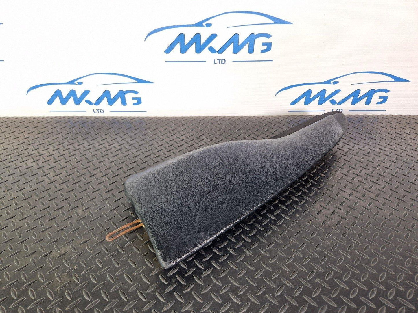 14-21 MERCEDES BENZ C220d W205 OEM REAR SEAT BOLSTER PANEL LEFT SIDE 5504251021
