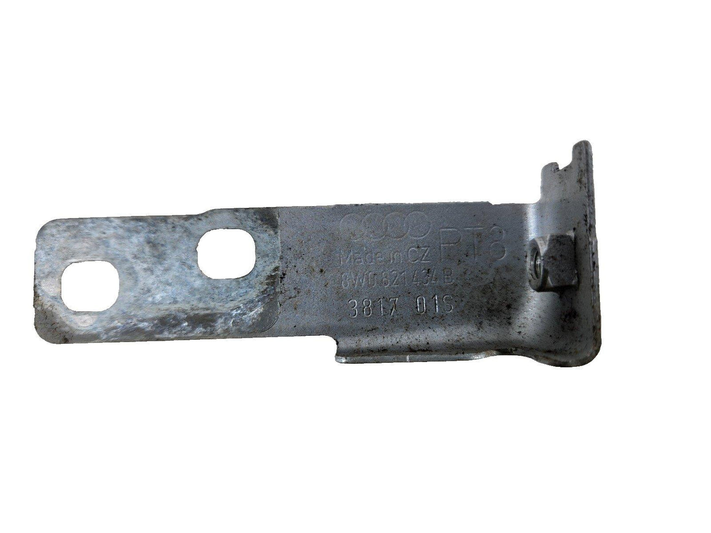 16-19 AUDI A4 B9 GENUINE FRONT RIGHT DRIVER SIDE WING BRACKET 8W0821434B