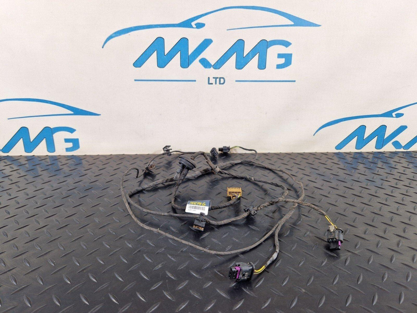 16-19 AUDI A4 B9 GENUINE REAR BUMPER PARKING SENSOR PDC WIRING LOOM 8W0971104A