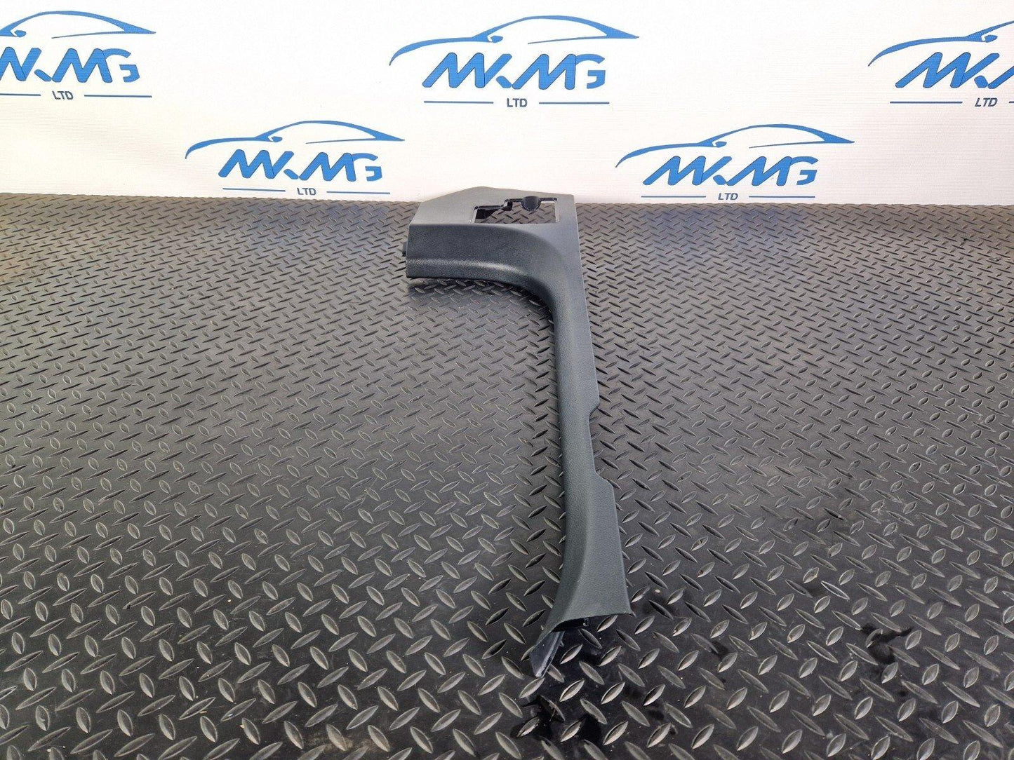 14-21 MERCEDES-BENZ C250D W205 LEFT SIDE INNER SILL TRIM COVER A2056860536