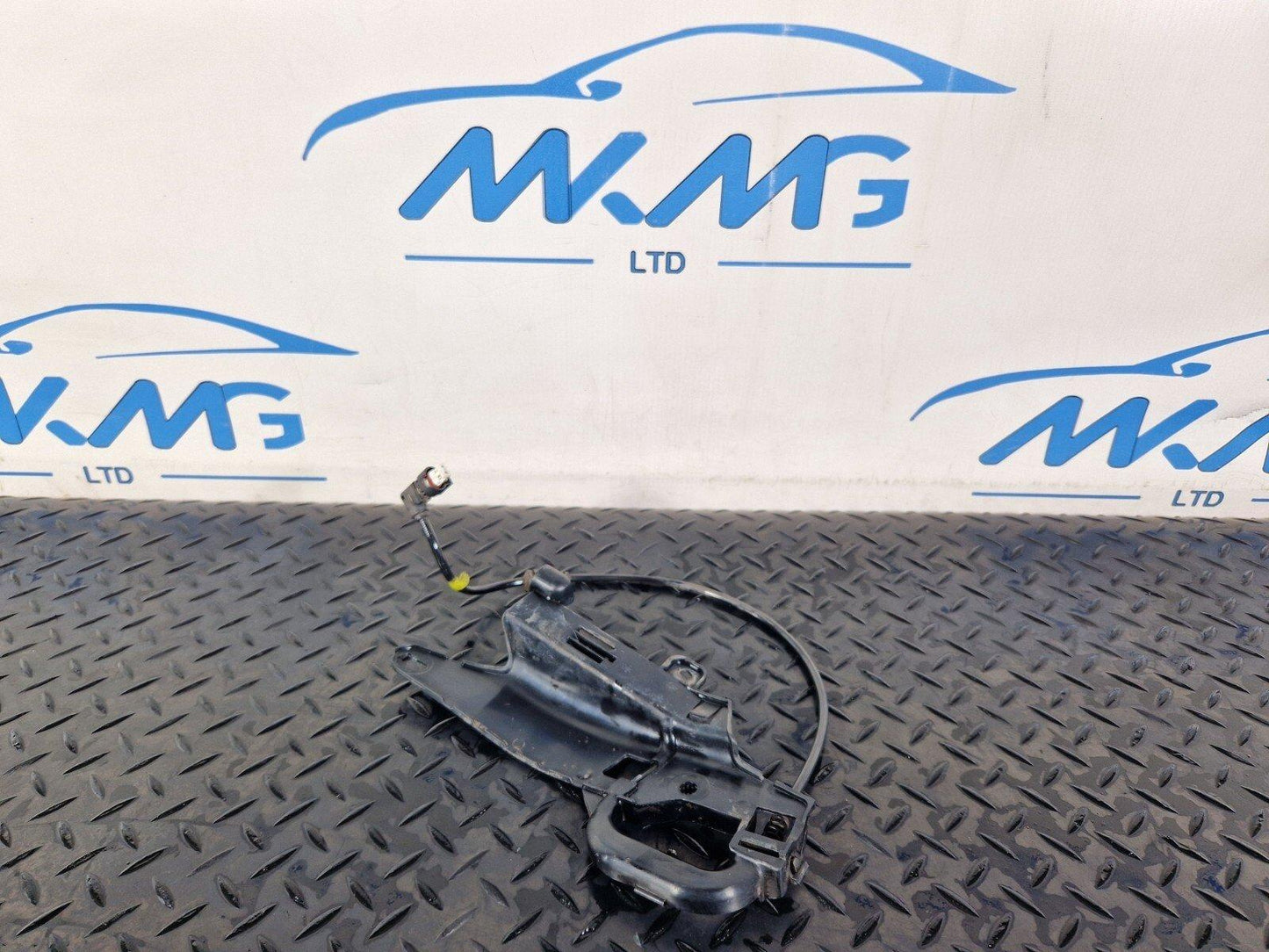 19-ON MERCEDES BENZ B CLASS W247 GENUINE FRONT LEFT ABS SPEED SENSOR A2475460300