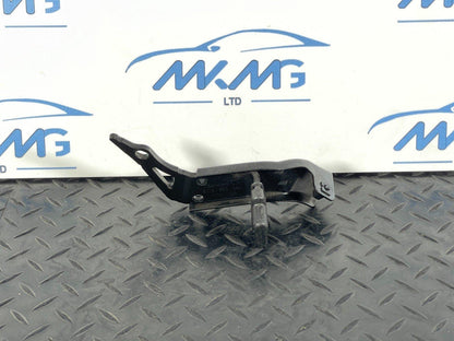 16-19 AUDI A4 B9 AVANT REAR RIGHT DRIVER O/S BOOT PANEL BRACKET 8W9863584