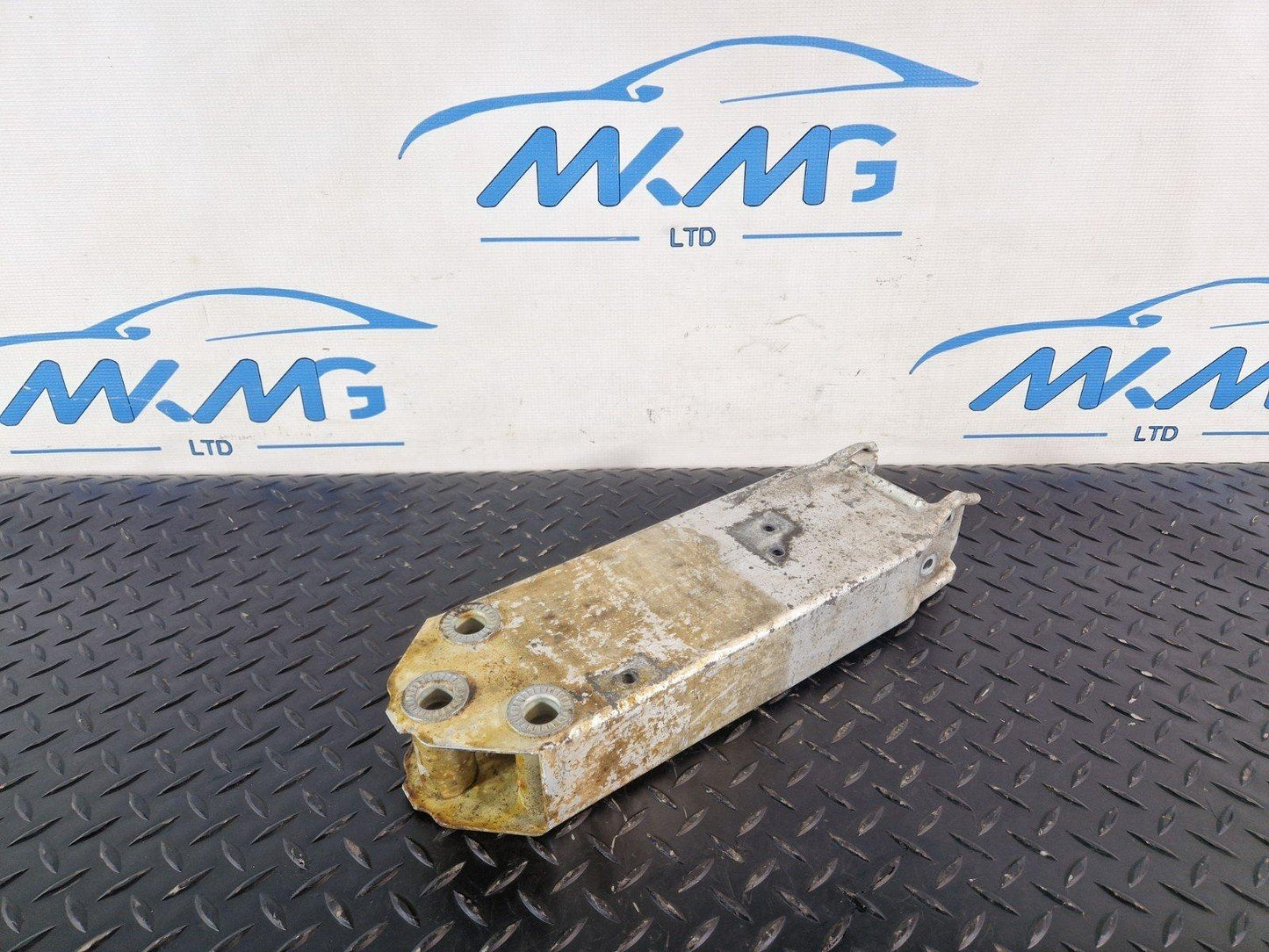BMW X1 F48 GENUINE FRONT RIGHT DRIVER O/S DEFORMATION ELEMENT 7406386